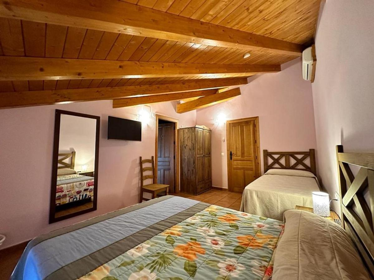 Casa Rural Hoces del Cabriel - Xove (3 hab) - Ainhoa (4 hab) Villargordo del Cabriel Exterior foto
